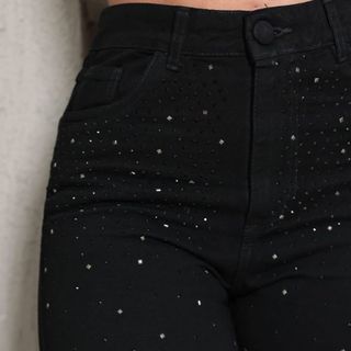 Calça Jeans Preta Wide Leg Feminina com Brilho Gringa Pantalona Cós Alto Empina Bumbum Strass