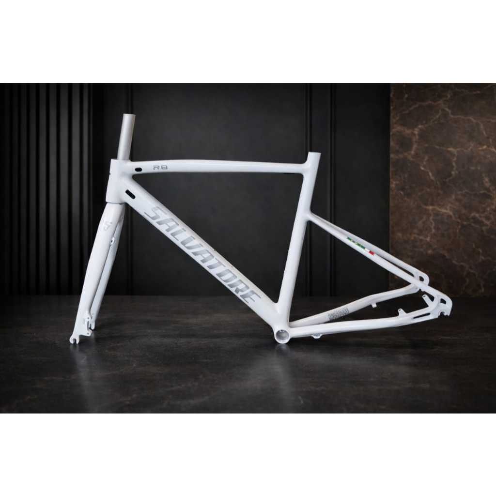 Speed R8 Premium Quadro e Garfo Salvatore Freio Disco e ferradura Cor Branco