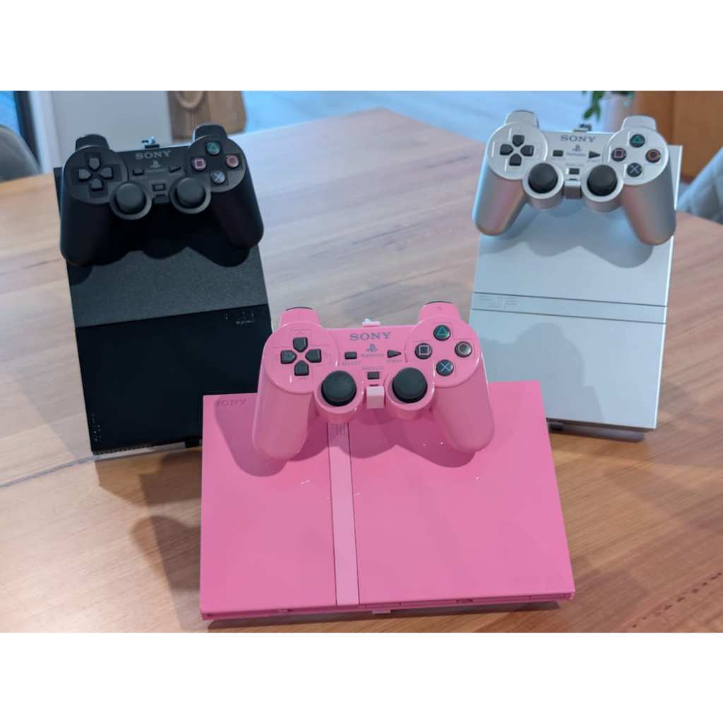 Suporte Porta Expositor Playstation 2 Slim e Controle Horizontal ou Vertical Game Retrô PS2