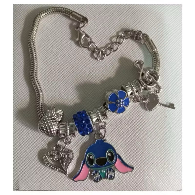 Pulseira Ajustável Stitch - Design Versátil e Berloque Encantador
