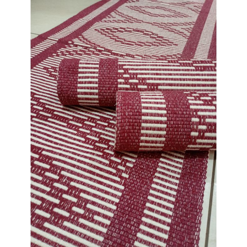 jogos de tapetes e passadeiras para sua cozinha, quarto e banheiro, modelo Egito, Zurich.Um Luxo cor bordo.