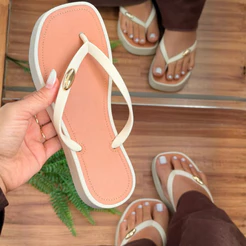 Chinelo Feminino Sandália Plataforma Pedrinha Pingente Ouro Casual Elegante Blogueira