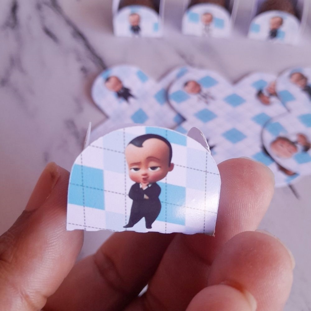 Forminha de doce O poderoso chefinho moreno personalizada no tema /lembrancinha de festa/ aniversario