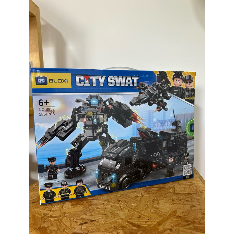 🤖🚓 Blocos de Montar City SWAT – Robô + Veículo Tático | 585 Peças - Brinquedo Educativo