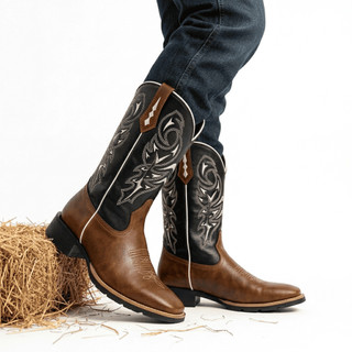 Bota Texana Masculina Cano Alto Couro Premium Bordado Detalhado Bico Quadrado