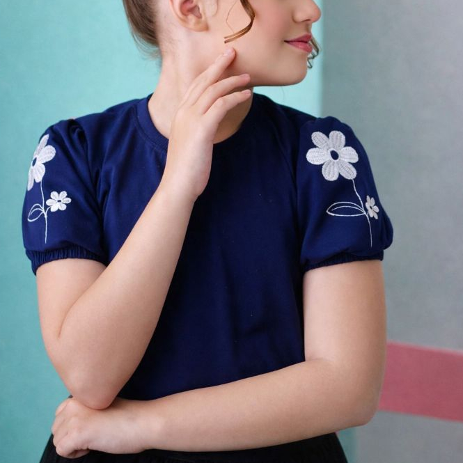 Blusa Infantil Feminina Bordada Algodão – Tamanhos 4 ao 14 (Camisetas)