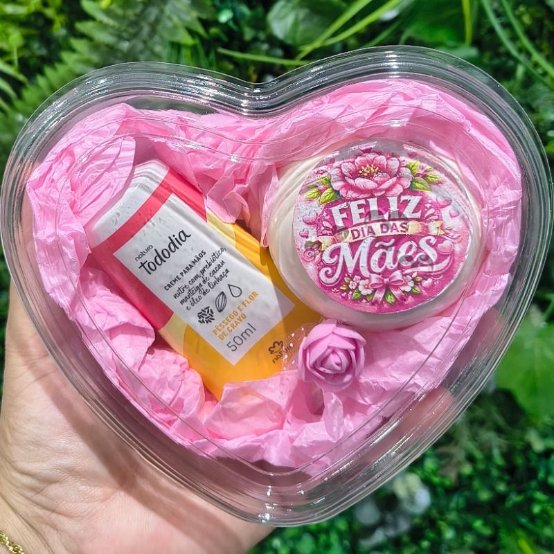 Kit Presente/Lembrancinha Natura Creme para Mãos e Sabonete Tododia no Coração de Acetato