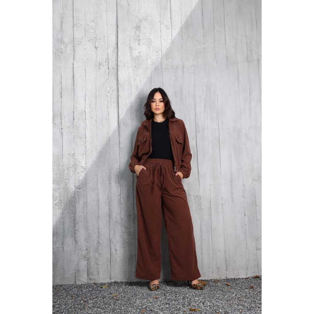 Conjunto Feminino Inverno Veludo Cotelê com Jaqueta e Calça Pantalona