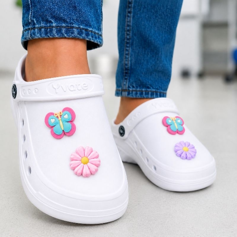 Sapato Nuvem Fechado Borboleta flores BABUCHE Yvate Eva Antiderrapante Eva Profissional Leve (Babuche Fechada Flores)