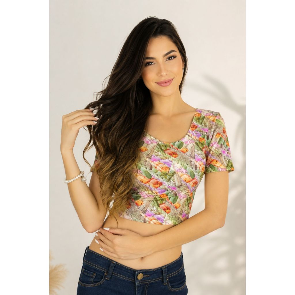 Cropped em Viscolycra Estampada Floral Confortável