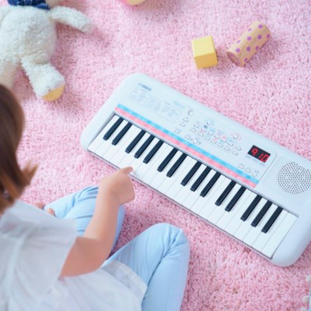 Teclado Yamaha Mini Remie PSS-E30 37 Teclas Infantil Educativo USB Portátil Branco