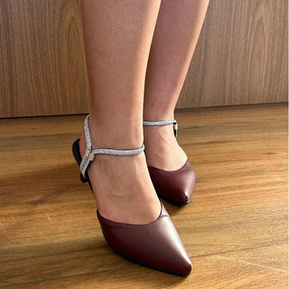 Sapato Social Scarpin Feminino Bico Fino Salto Médio 5 CM Elegante Social Confortável Moda Atual Macio