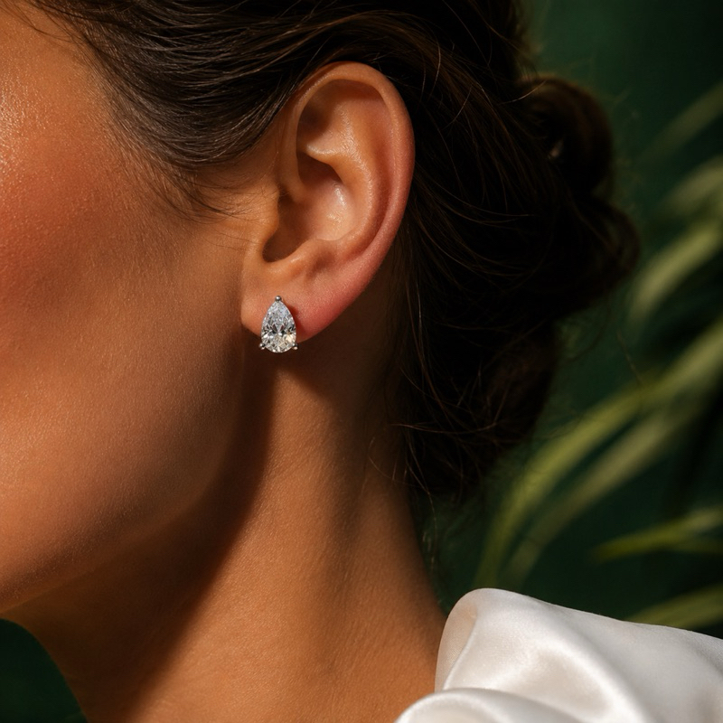 Brinco Moissanite 4,4mm Gota em Prata 925 Delicado e Sofisticado