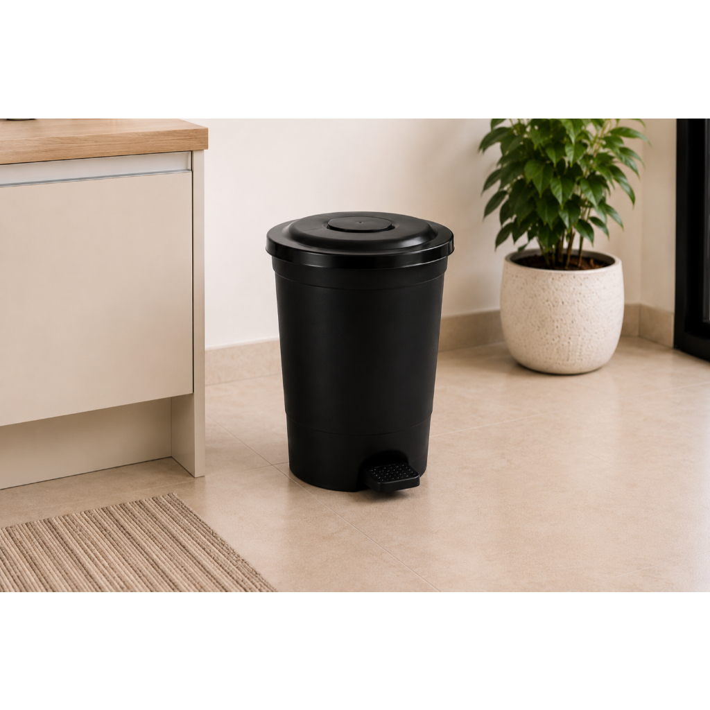 Lixeira com Pedal 13 Litros Plástica Resistente Cozinha Banheiro Lavanderia Multiuso Tampa Prática