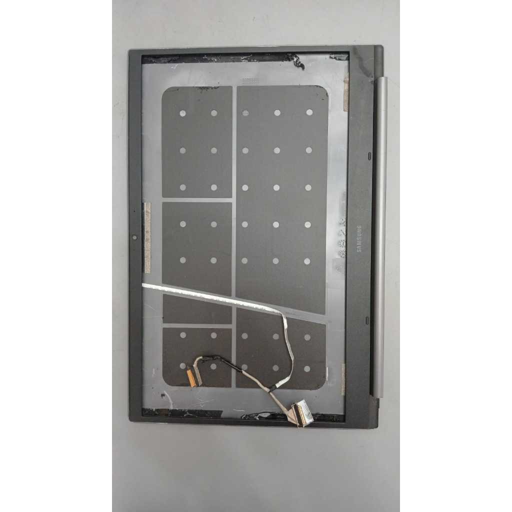 Tampa da Tela Notebook Samsung Np550 (Usado)