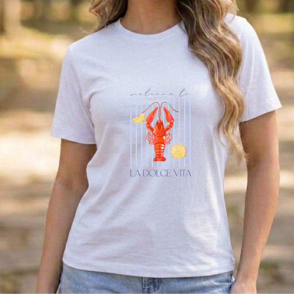 Camiseta Baby Look La Dolce Vita T-Shirt Feminina Estilosa Moderna Versátil Confortável