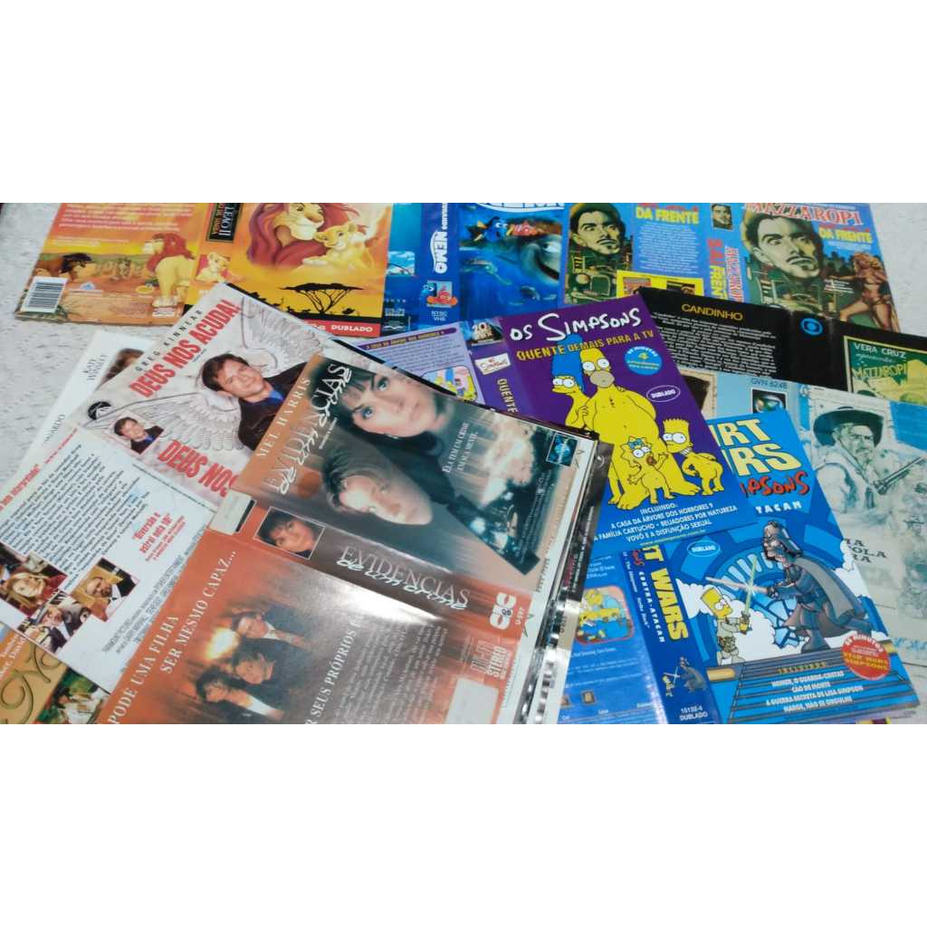 Lote de 54 capas encartes para fitas VHS originais.