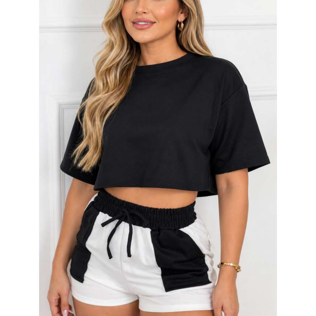 Conjunto Feminino Cropped Manga Curta Soltinho e Short Bicolor Cintura Alta com Bolsos Casual Chic Confortável