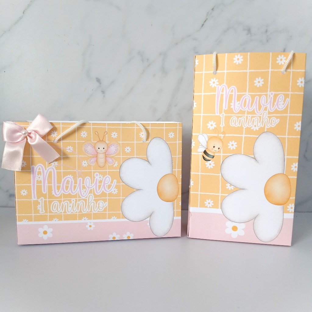 Sacolinha Personalizada Margaridas Pegue e Monte Maleta Lembrancinhas Aniversário