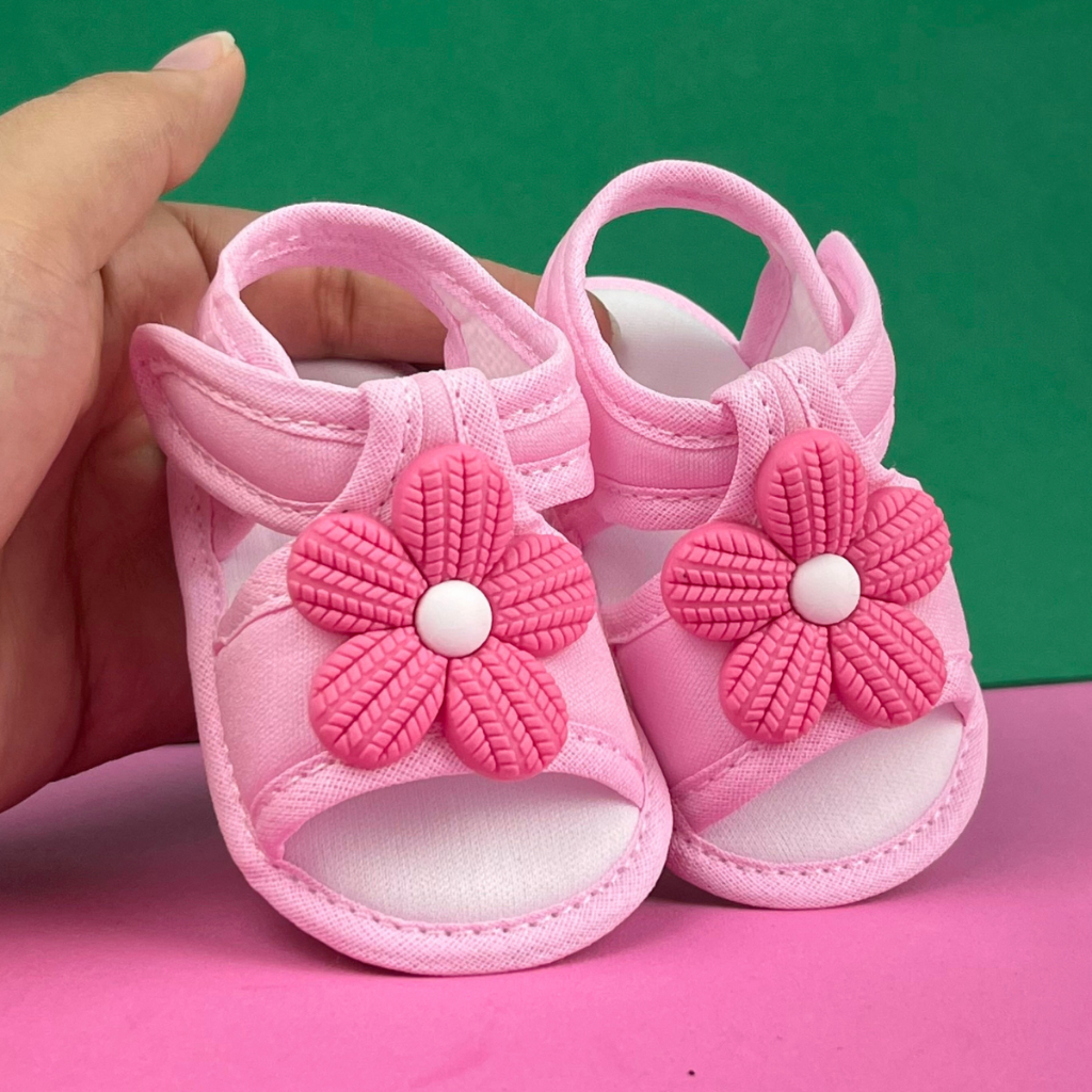 sandália infantil Bebê com flor em Tecido Confort Soft Maciez e Estilo saída maternidade menina