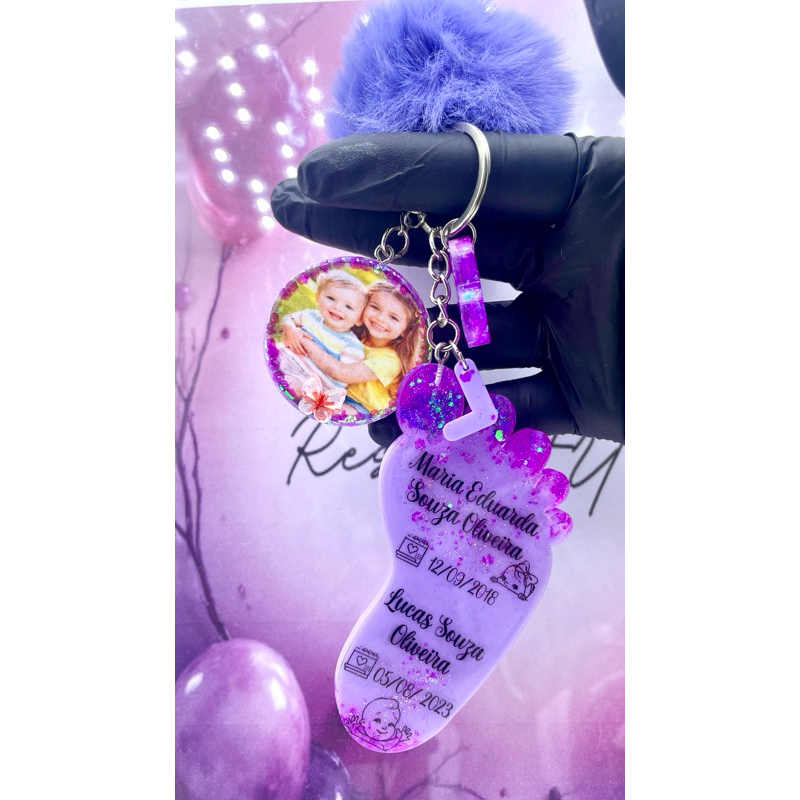 CHAVEIRO PEZINHO PERSONALIZADO RESINA NOME DATA FRASE FOTO | Lembrança Bebê Familia Casal