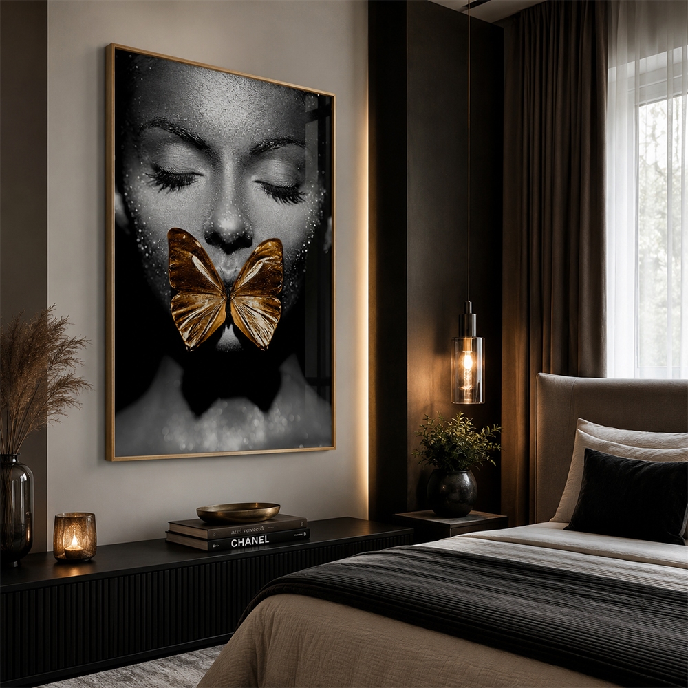 Quadro Mulher Borboleta Arte Decorativa com Moldura Parede Sala Quarto Escritóri