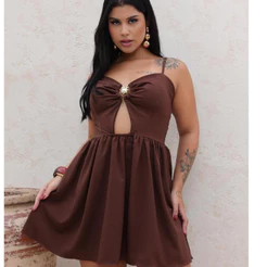 Vestido Curto Feminino Rodado com Fivela Frontal Recorte Alças Finas Zíper Invisível Elegante Festa