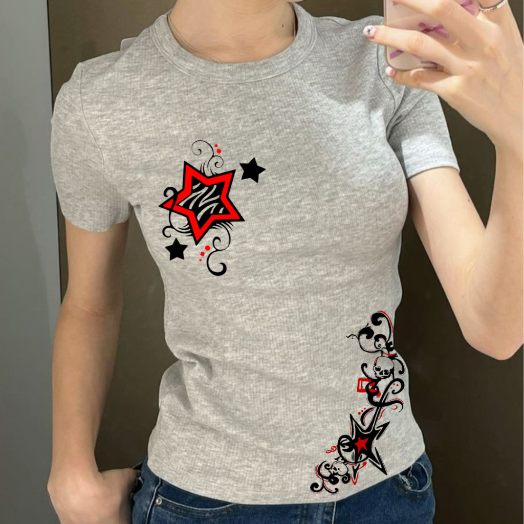 Camiseta Y2K Cinza/Branca Estrelas Variadas Moda Feminina Estilosa Moderna 100% Algodão Malha Premium Casual Confortável