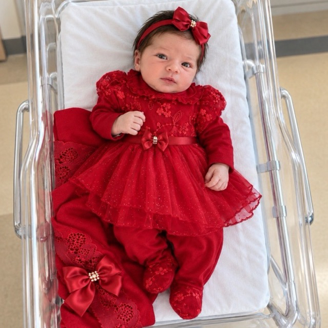 Saída de maternidade vermelha Olivia