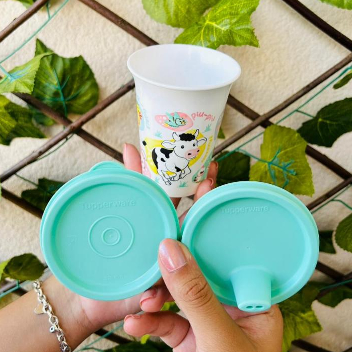 Tupperware Copinho Baby Com Bico Dosador Fazendinha 200 ml com Duas Tampas Original Animais Bebê