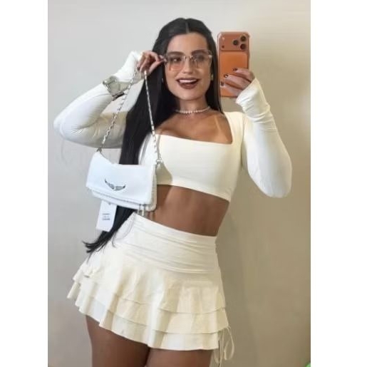 Conjunto Feminino Cropped Manga Longa Decote Reto + Short Saia Babado