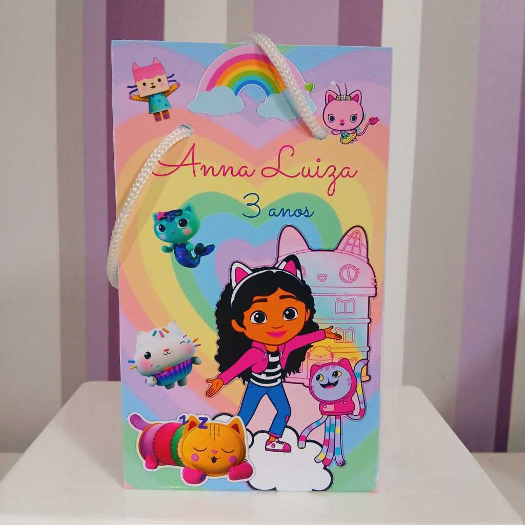 Sacolinha Surpresa Personalizada A Casa Mágica da Gabby - Lembrancinha Aniversário - Tamanho P - PEGUE E MONTE
