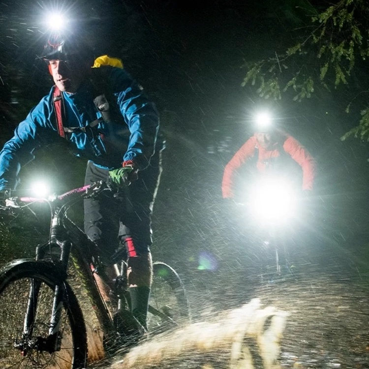 Lanterna LED Recarregável - Versátil para Ciclismo, Pesca, Trilhas e Cachorros -N5 · foto 2