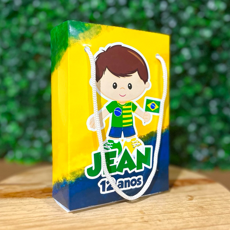 10 - 30 Sacolinha Surpresa Para Aniversário Brasil - Hexa - Seleção Brasileira - Menino - PEGUE E MONTE