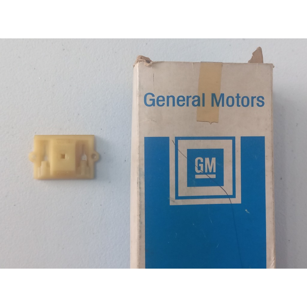 Grampo Presilha Retentor Frisos Laterais Opala Caravan Monza Original GM