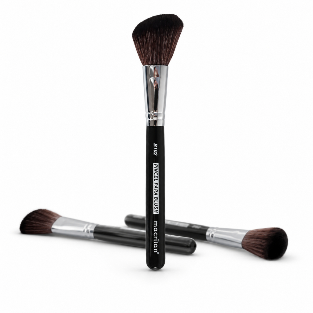 Compartilhar: Favoritar Pincel Profissional Para Blush B102 Linha Black Macrilan