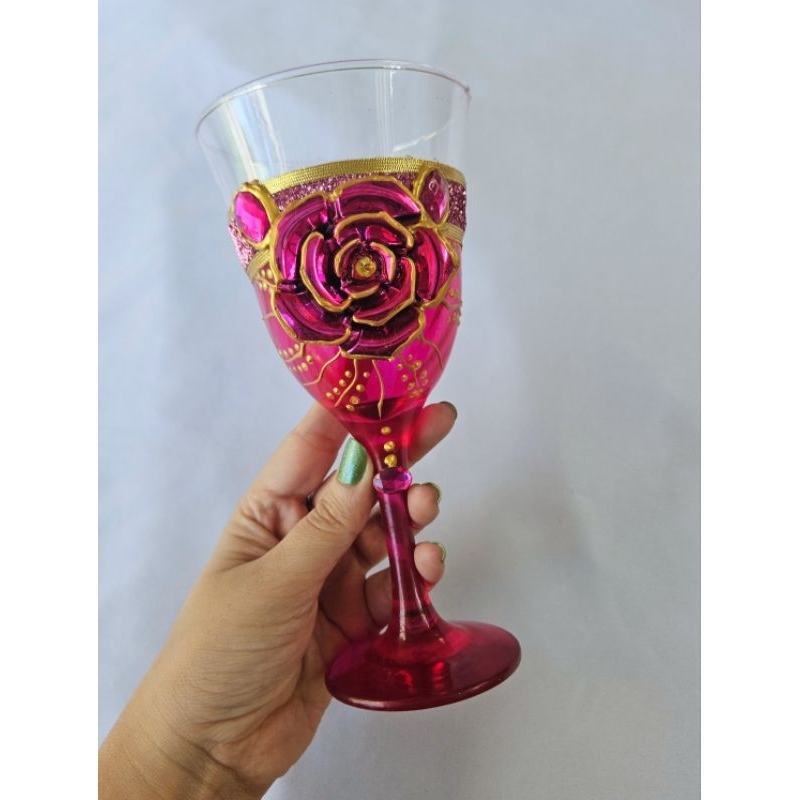 Taça cigana rosa e dourado Umbanda candomblé povo do oriente pombagira menina Quimbanda