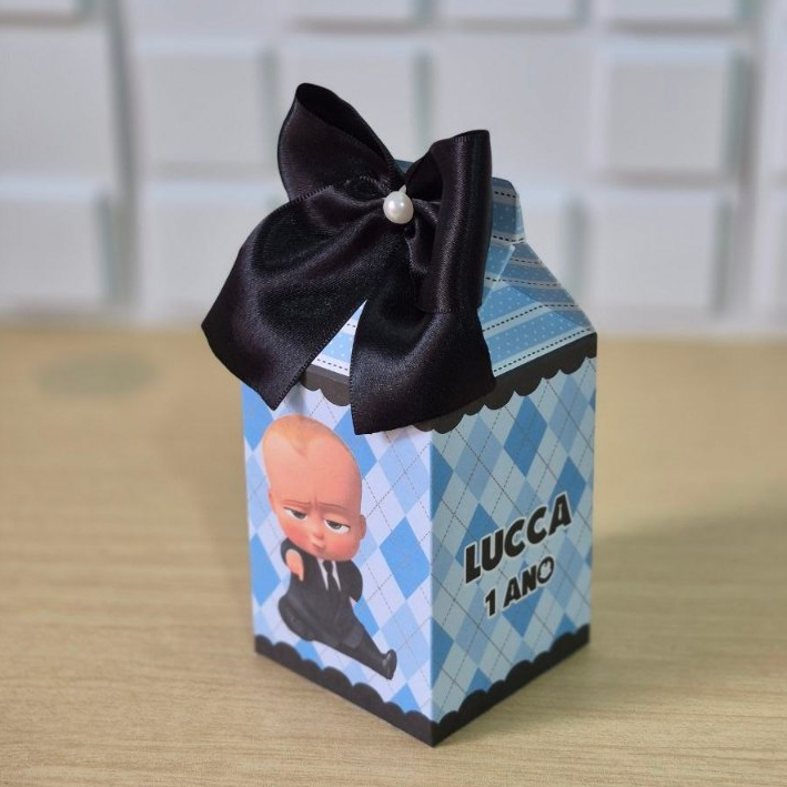 Lembrancinha personalizada o poderoso chefinho/ Caixinha personalizada encanto o poderoso chefinho milk laço preto