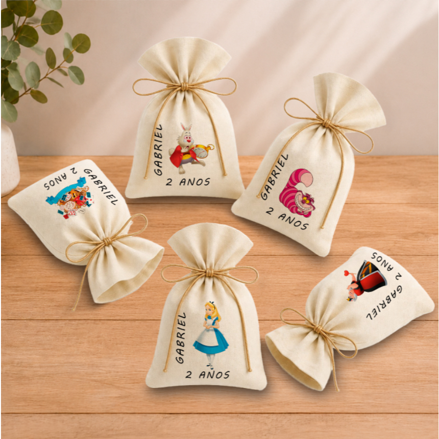 Kit 20 Saquinhos Lembrancinha Personalizada Festa Infantil Aniversário Alice no pais das Maravilhas 11x17