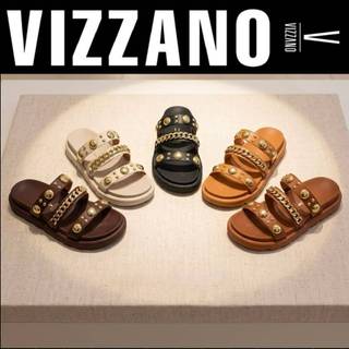 Sandália Papete Flatform Feminina Vizzano Spikes Aplicações Metais Estilo