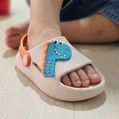 Chinelo Sandália Leve com Correia Infantil Antiderrapante Menino Confortável Impermeável Macio