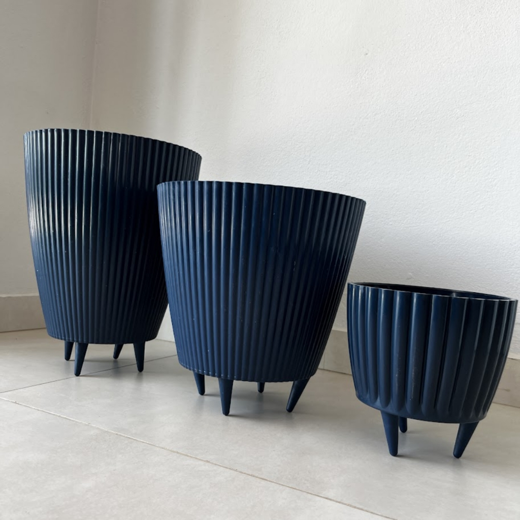 Kit 3 vasos de polietileno para plantas decorativo N1 N2 N3