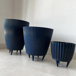 Kit 3 vasos de polietileno para plantas decorativo N1 N2 N3