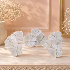 Kit C/ 10 Florzinhas Cantoneiras Decorativa Em Resina Delicada Aplique Sofisticado