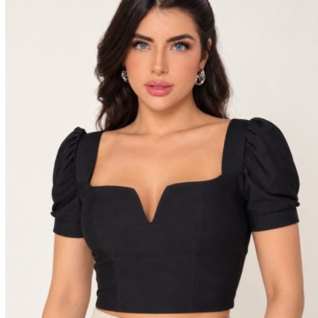 BLUSA CROPPED EM V MANGA CURTA PRINCESA BUFANTE COM BOJO ÓTIMA SUSTENTAÇÃO SUPLEX BLOGUEIRA MODA FEMININA
