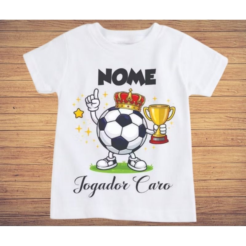 Camisa Infantil Aniversário Futebol Jogador Caro coroa e troféu com Nome