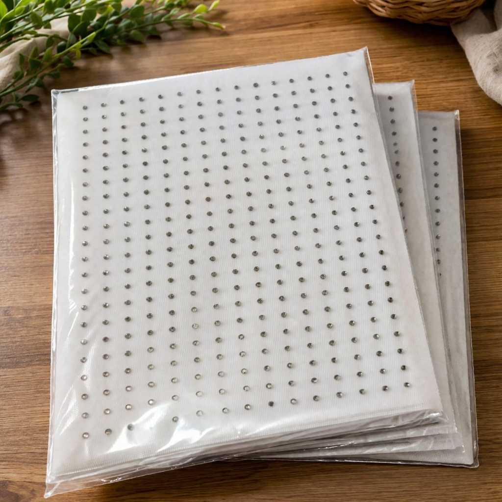 Kit com 3 Cartelas de Strass 3mmTermocolante Hotfix Patches