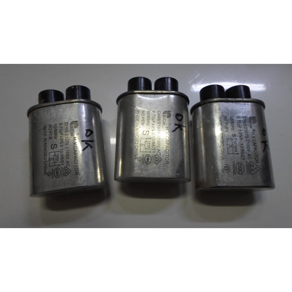 Capacitor Alta Tensão 2100V 0,70uF Kit com 3 Peças USADO PARA MICROONDAS FAVOR LEIA