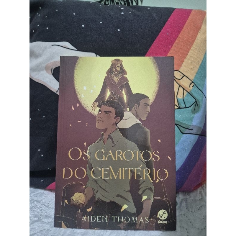 Livro Os garotos do cemitério