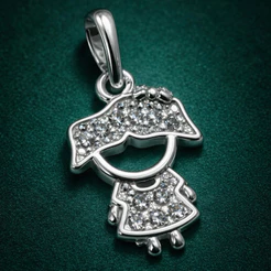 Pingente Menina Cravejado em Prata 925 Pingente Filha Delicado Feminino